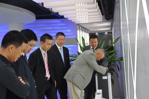 eb587976-e3b0-43f2-a677-686bd8b2c3e7.jpg