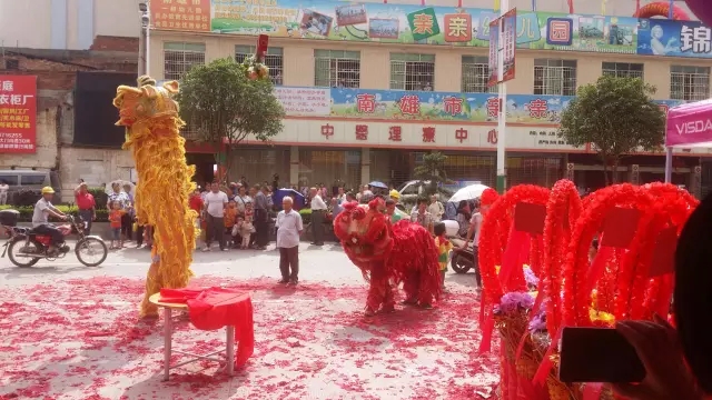 开业舞狮活动